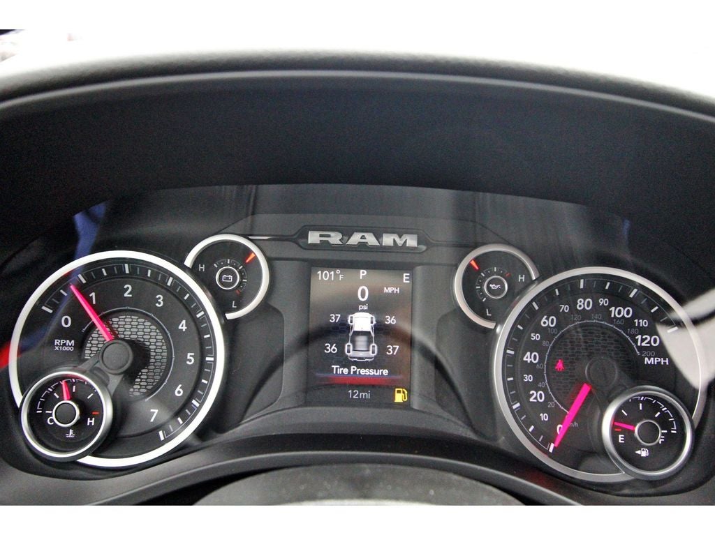 2026 RAM Ram 1500 RAM 1500 LONE STAR CREW CAB 4X2 6'4' BOX