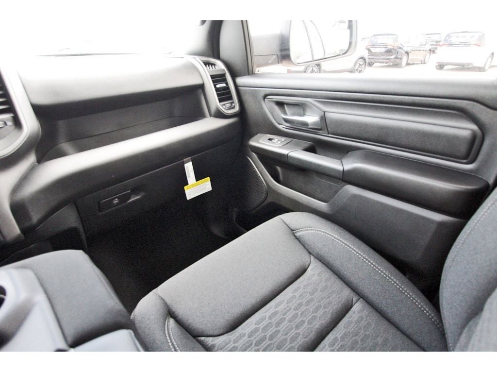 2026 RAM Ram 1500 RAM 1500 EXPRESS QUAD CAB 4X2 6'4' BOX