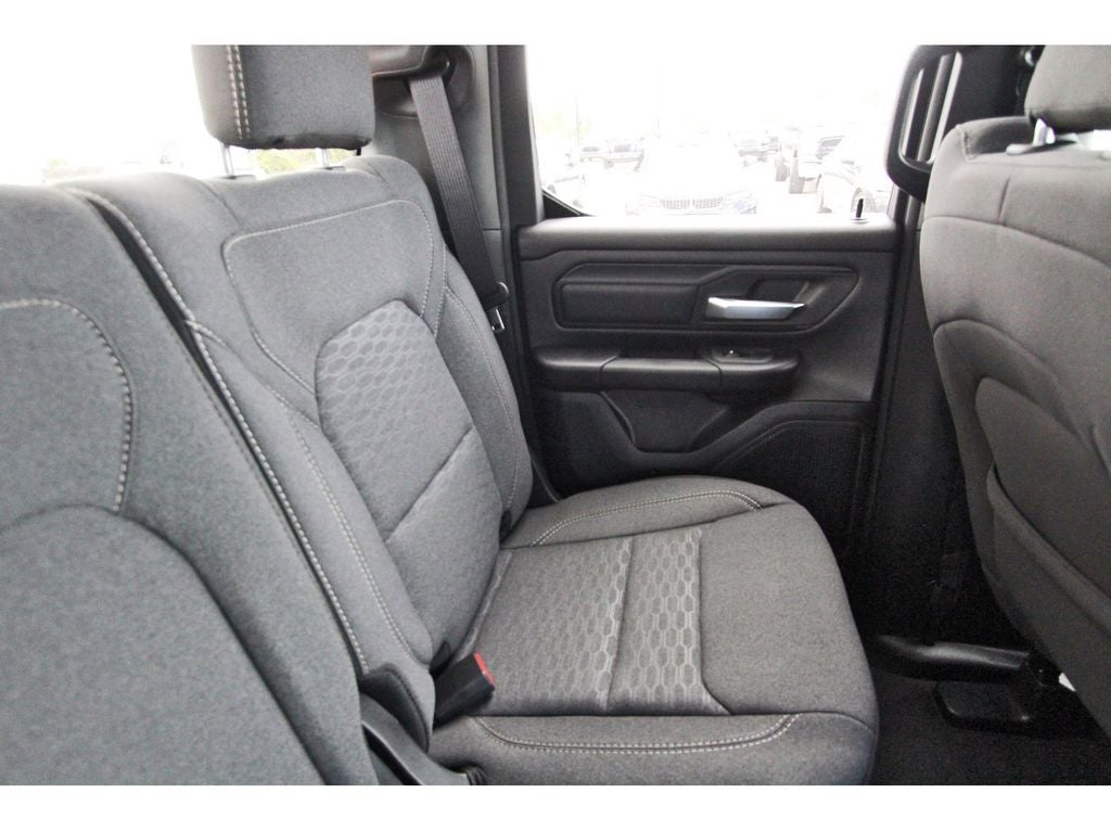 2026 RAM Ram 1500 RAM 1500 EXPRESS QUAD CAB 4X2 6'4' BOX