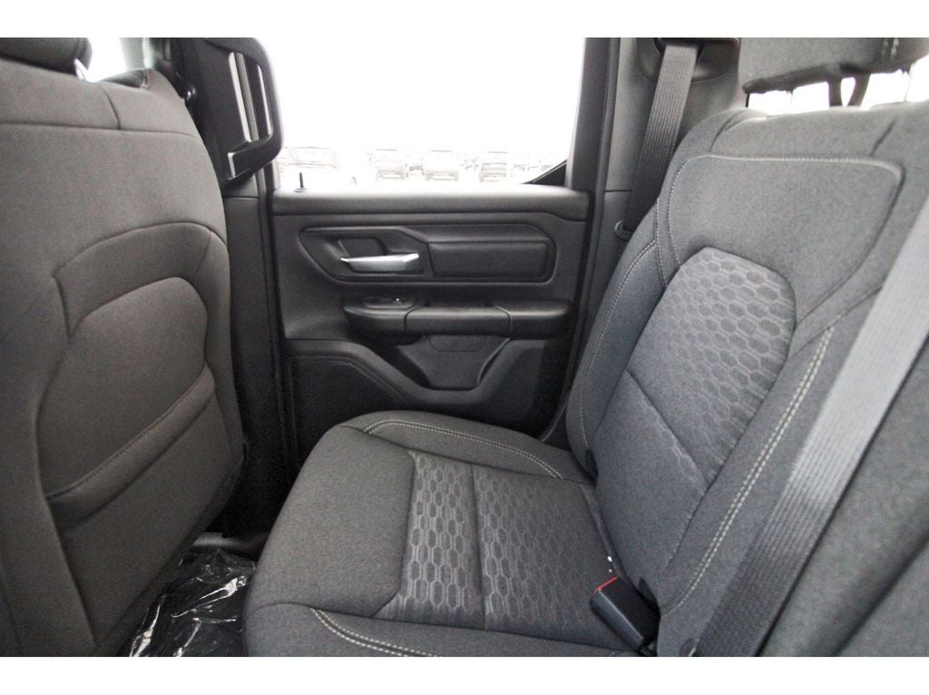 2026 RAM Ram 1500 RAM 1500 EXPRESS QUAD CAB 4X2 6'4' BOX