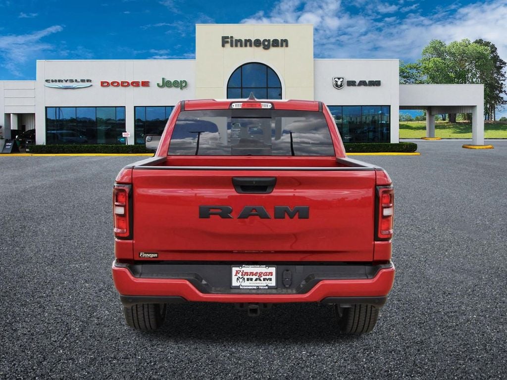 2026 RAM Ram 1500 RAM 1500 EXPRESS QUAD CAB 4X2 6'4' BOX