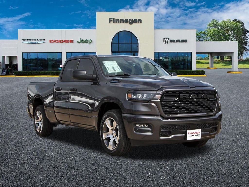 2026 RAM Ram 1500 RAM 1500 EXPRESS QUAD CAB 4X2 6'4' BOX