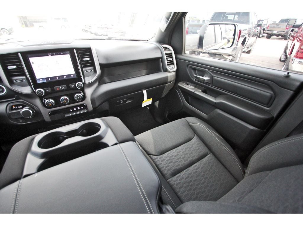 2026 RAM Ram 1500 RAM 1500 EXPRESS QUAD CAB 4X2 6'4' BOX