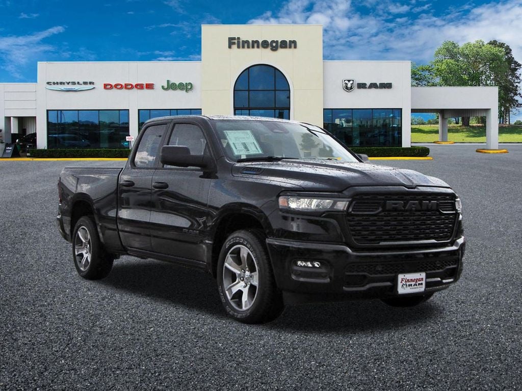 2026 RAM Ram 1500 RAM 1500 EXPRESS QUAD CAB 4X2 6'4' BOX