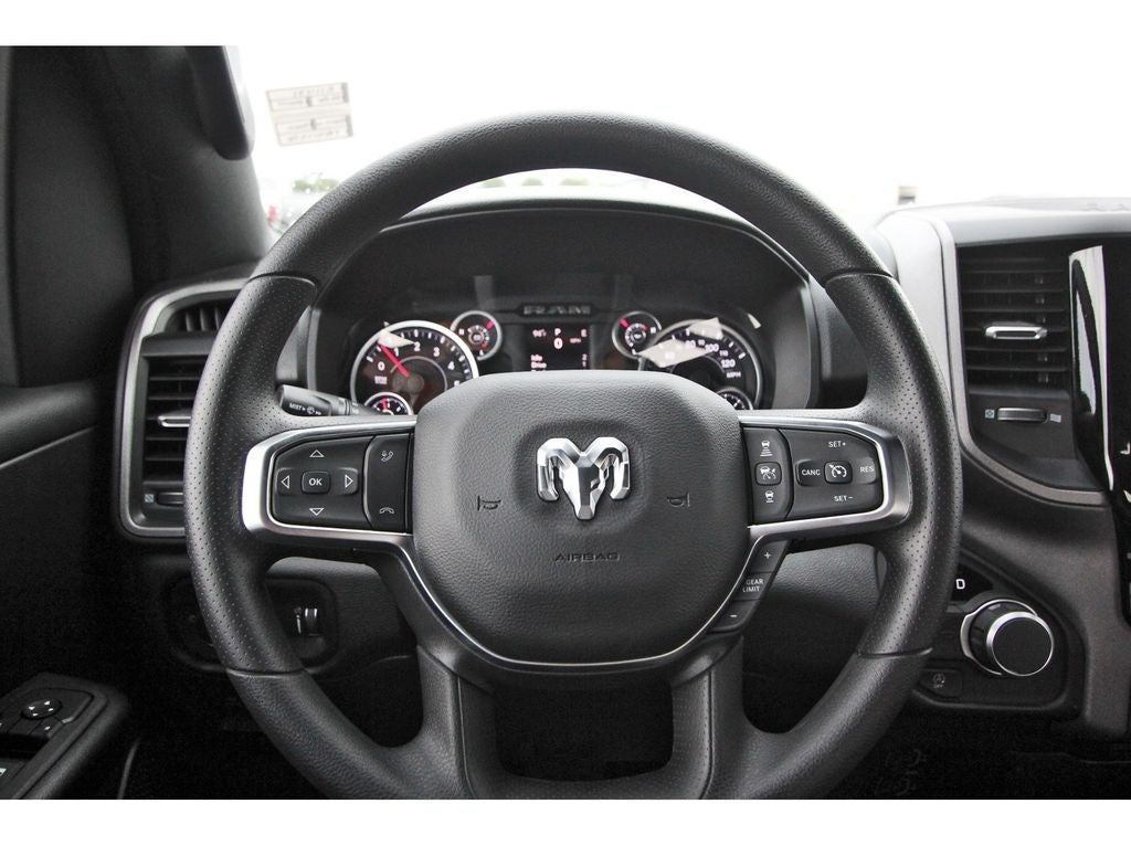 2026 RAM Ram 1500 RAM 1500 EXPRESS QUAD CAB 4X2 6'4' BOX