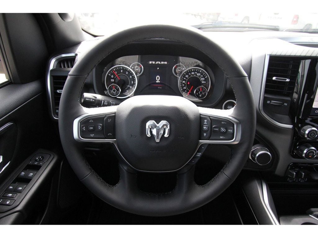 2025 RAM Ram 1500 RAM 1500 LONE STAR CREW CAB 4X4 5'7' BOX