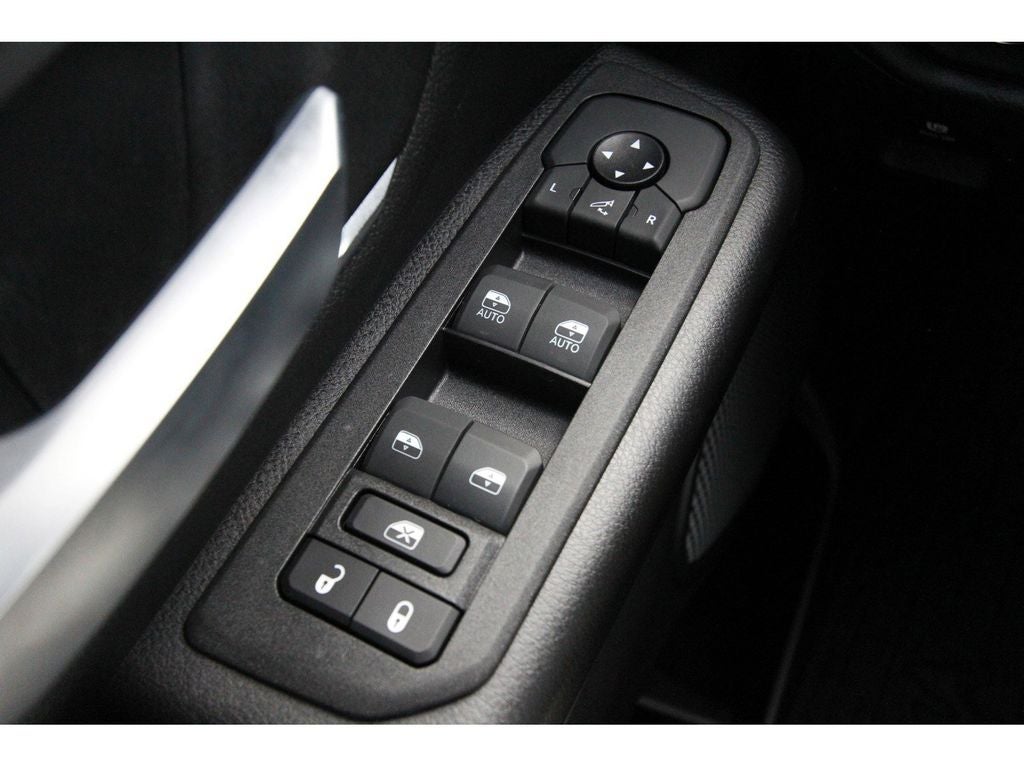2025 RAM Ram 1500 RAM 1500 LONE STAR CREW CAB 4X4 5'7' BOX