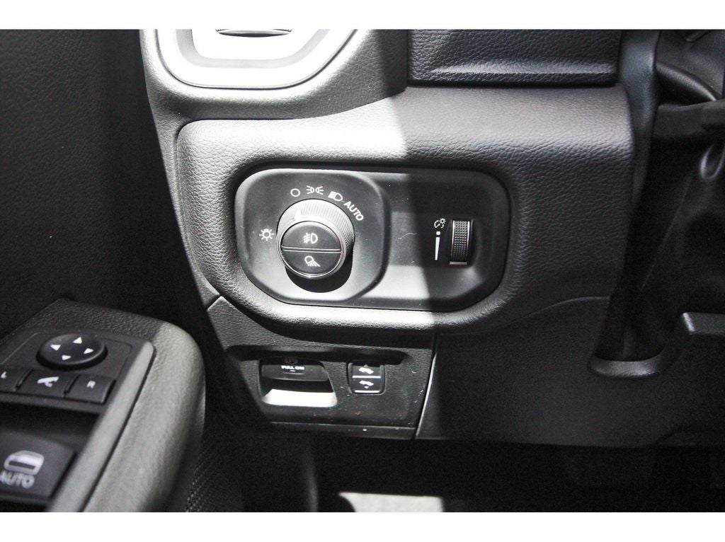 2024 RAM 1500 Lone Star Crew Cab 4x4 5'7' Box