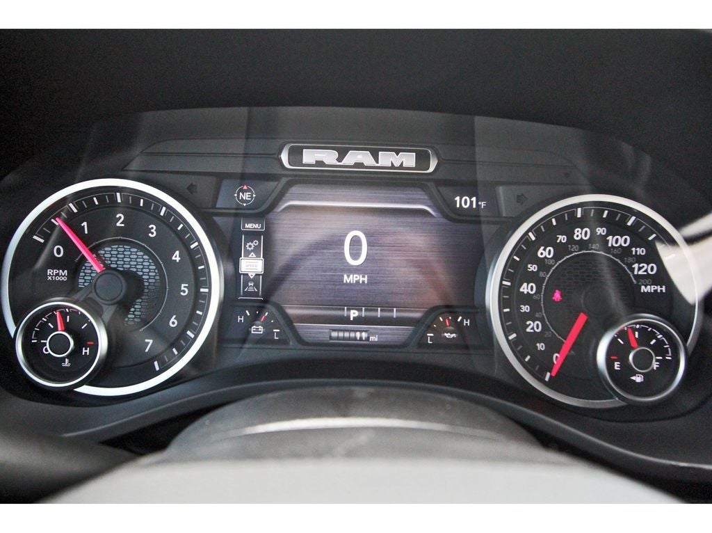 2026 RAM Ram 1500 RAM 1500 EXPRESS CREW CAB 4X4 5'7' BOX