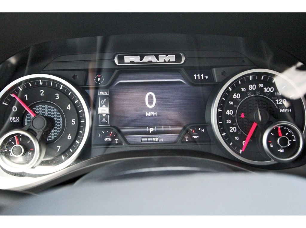 2026 RAM Ram 1500 RAM 1500 EXPRESS CREW CAB 4X4 5'7' BOX