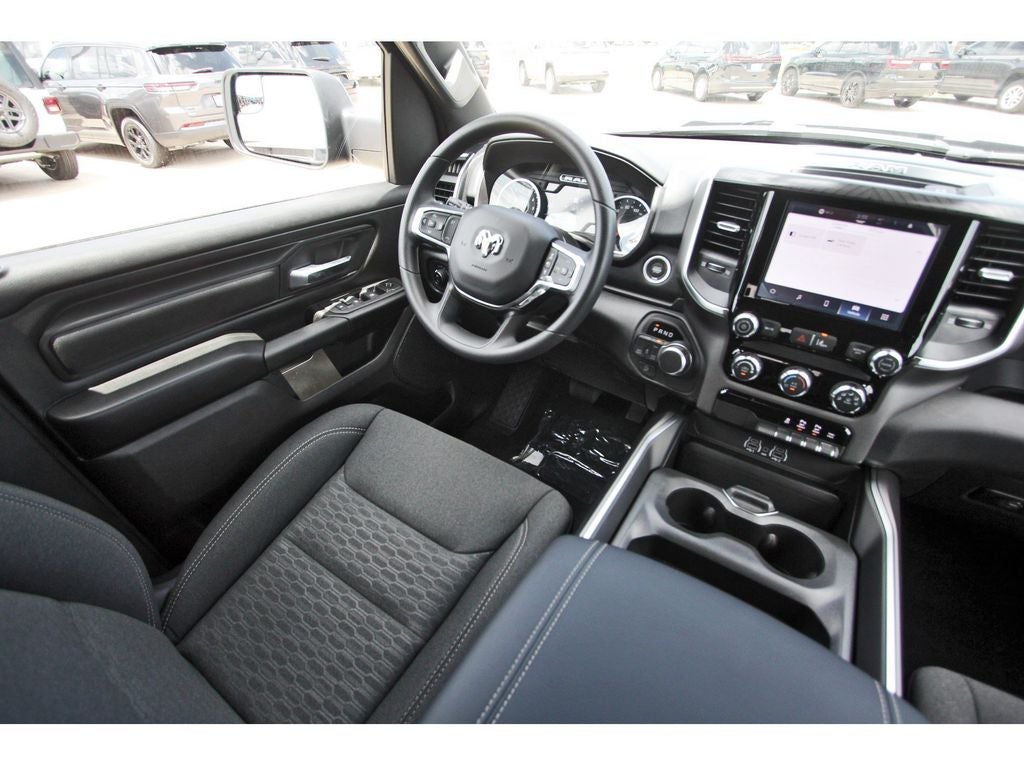 2026 RAM Ram 1500 RAM 1500 EXPRESS CREW CAB 4X4 5'7' BOX