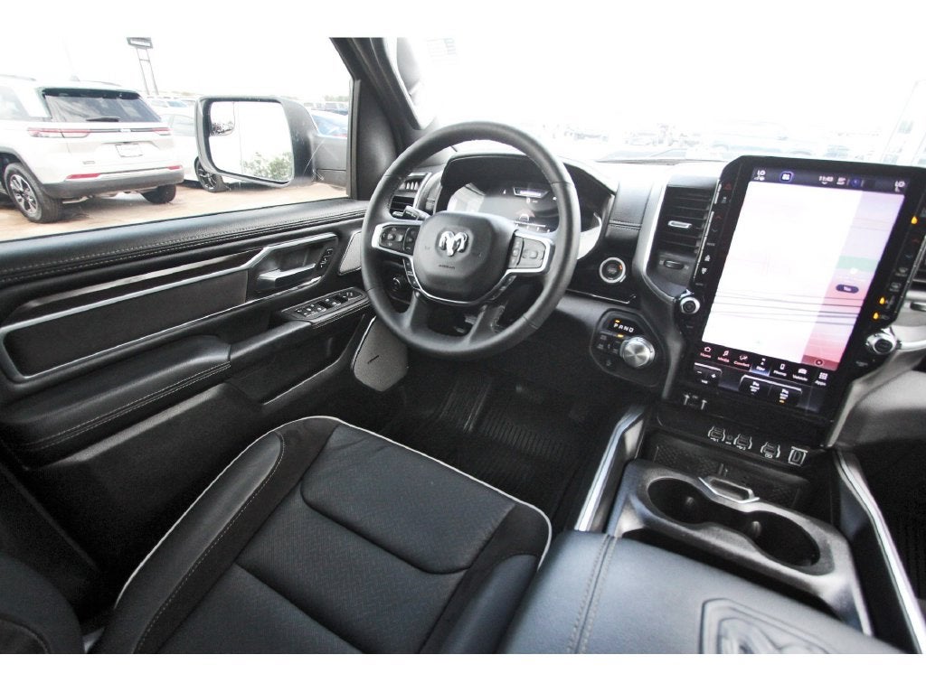 2025 RAM 1500 Laramie Dual–Pane Panoramic Sunroof - Night Edition