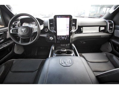 2025 RAM 1500 Laramie Dual–Pane Panoramic Sunroof - Night Edition