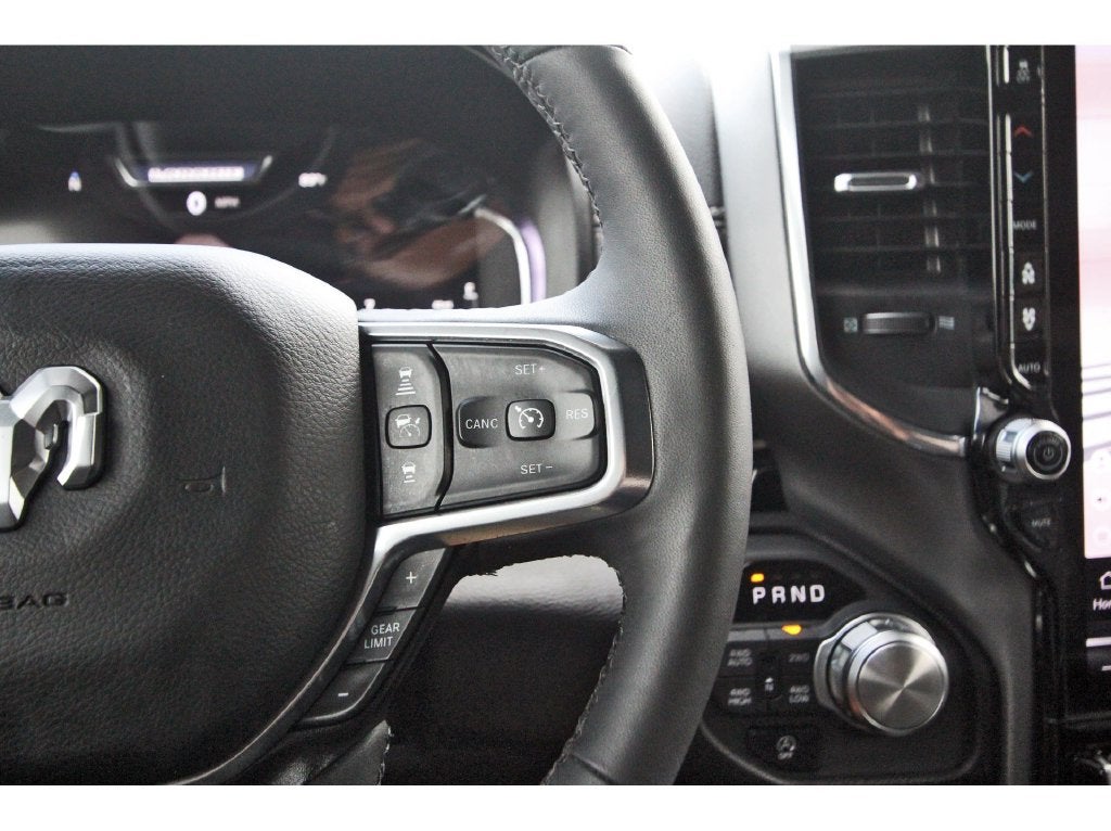 2025 RAM 1500 Laramie Dual–Pane Panoramic Sunroof - Night Edition
