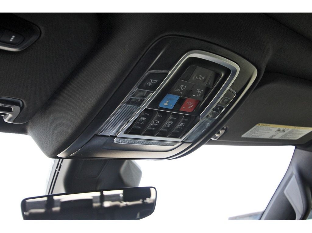 2025 RAM 1500 Laramie POWER BOARDS - PANO ROOF - 33 GALLON TANK