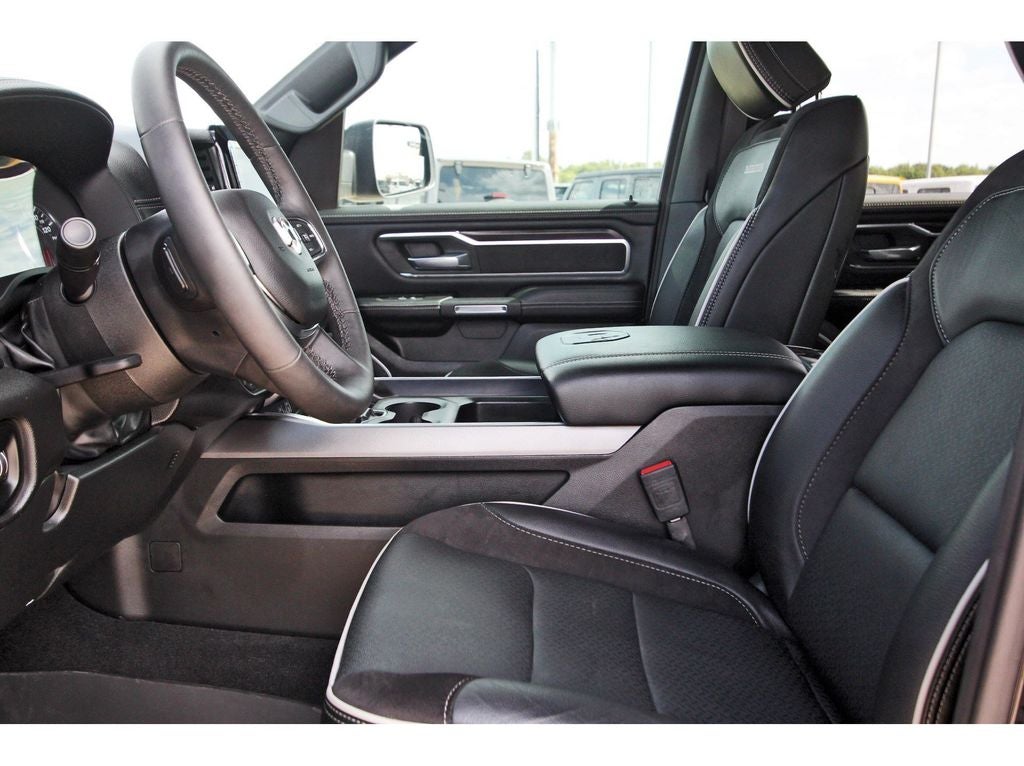 2025 RAM 1500 Laramie POWER BOARDS - PANO ROOF - 33 GALLON TANK