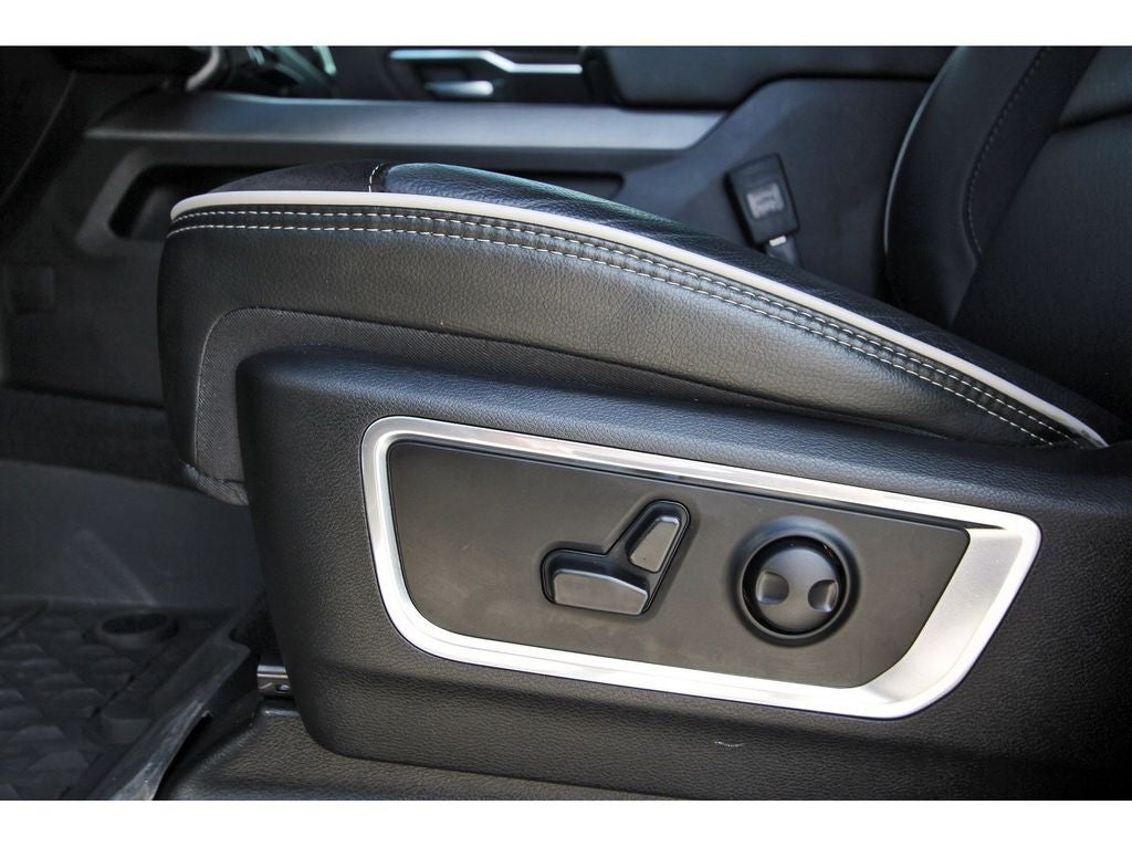 2025 RAM 1500 Laramie POWER BOARDS - PANO ROOF - 33 GALLON TANK