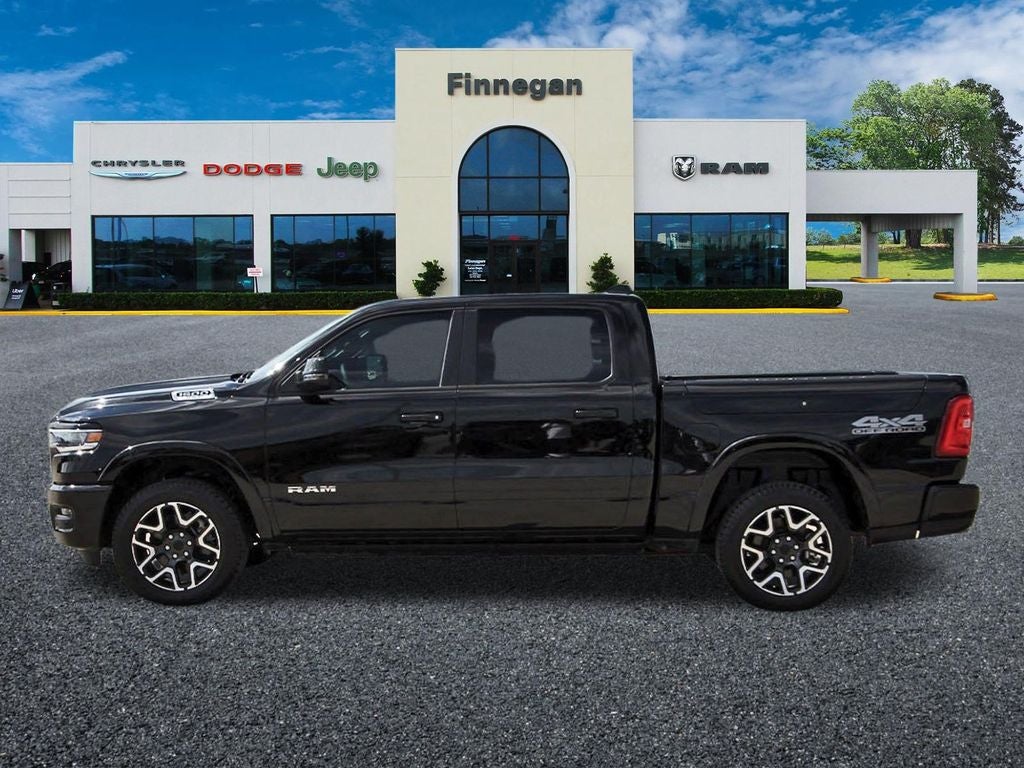 2025 RAM 1500 Laramie POWER BOARDS - PANO ROOF - 33 GALLON TANK