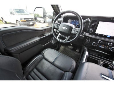 2025 Ford F-350 Platinum
