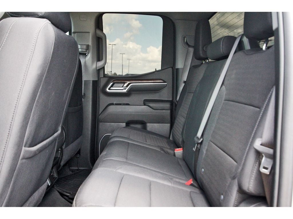 2024 GMC Sierra 1500 Elevation BLACKOUT PACKAGE - BLACK RIMS
