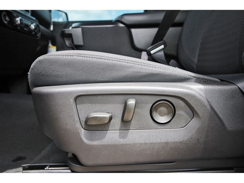 2024 GMC Sierra 1500 Elevation BLACKOUT PACKAGE - BLACK RIMS