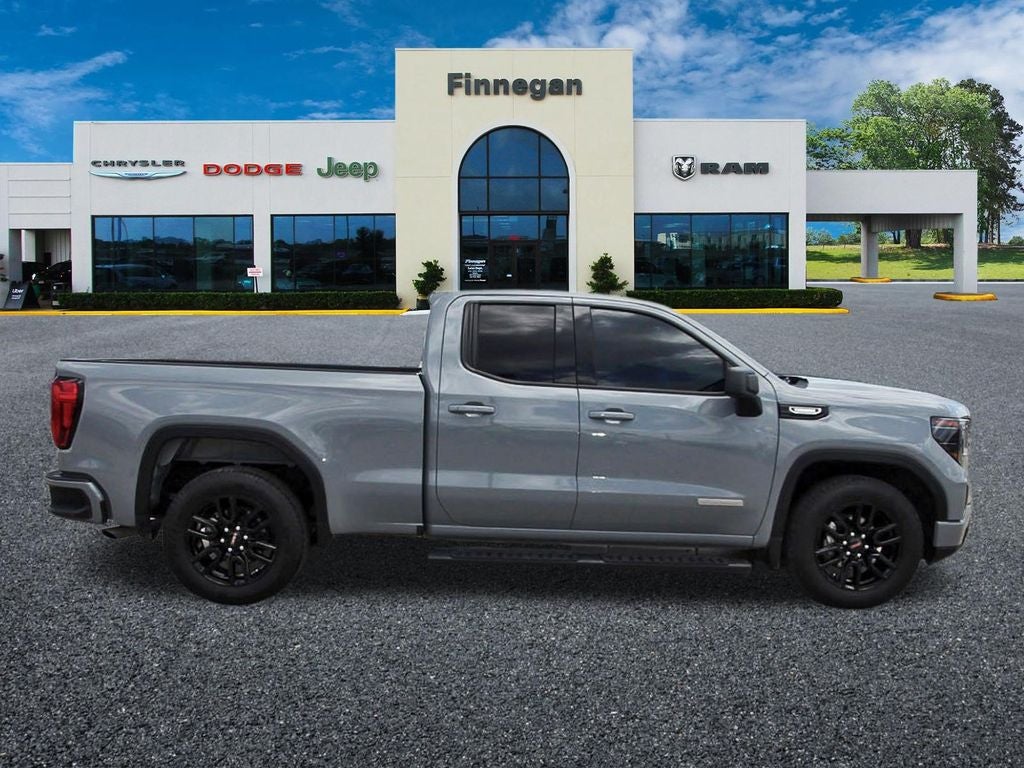 2024 GMC Sierra 1500 Elevation BLACKOUT PACKAGE - BLACK RIMS