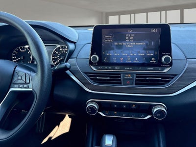 2025 Nissan Altima 2.5 SV Apple Car Play - Android Auto