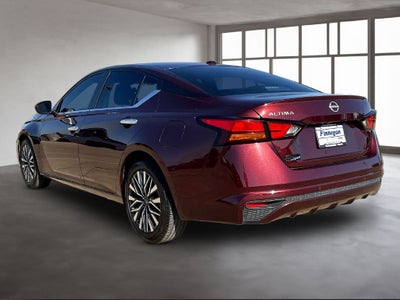2025 Nissan Altima 2.5 SV Apple Car Play - Android Auto
