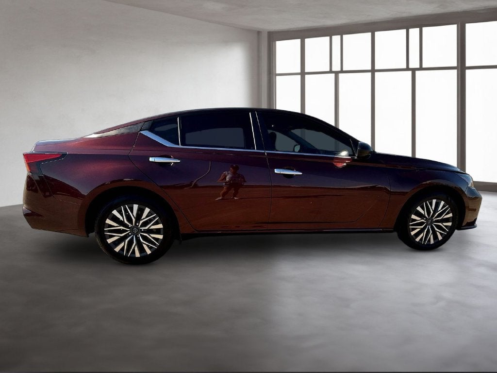 2025 Nissan Altima 2.5 SV Apple Car Play - Android Auto