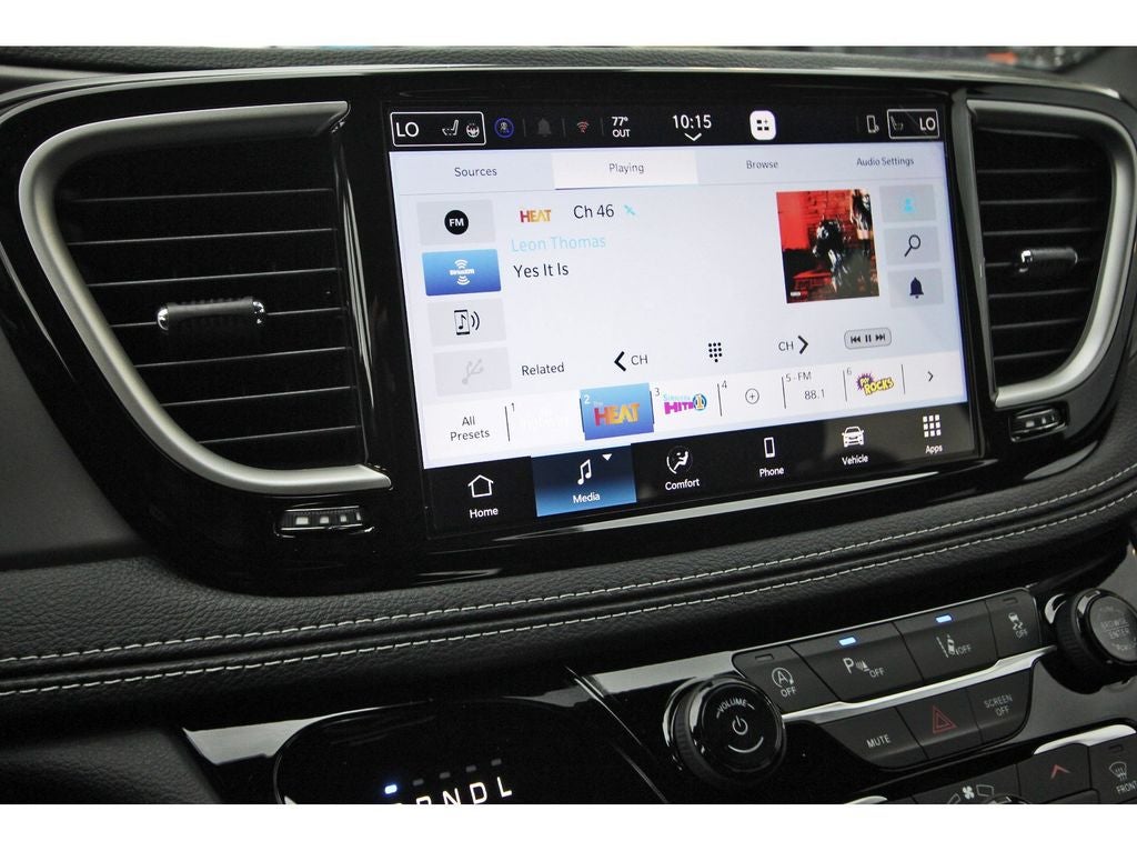 2027 Chrysler Pacifica PACIFICA SELECT