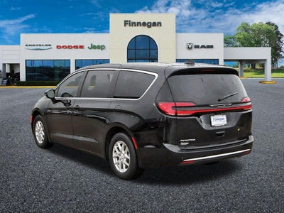 2027 Chrysler Pacifica PACIFICA SELECT