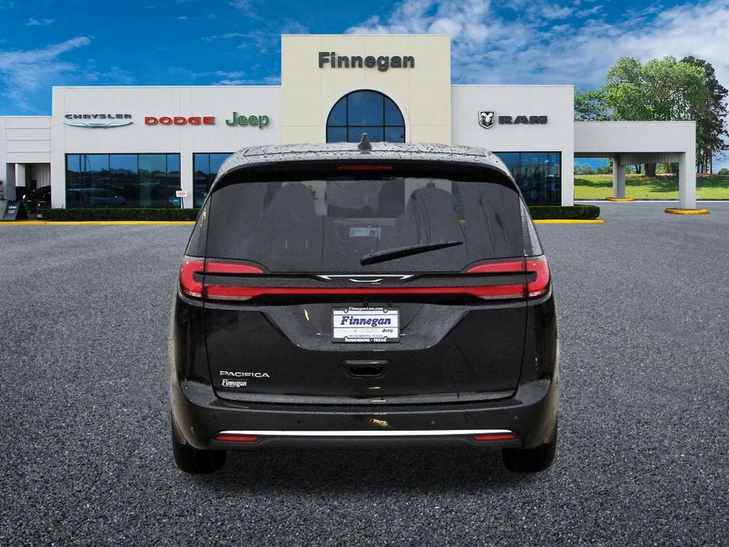 2027 Chrysler Pacifica PACIFICA SELECT