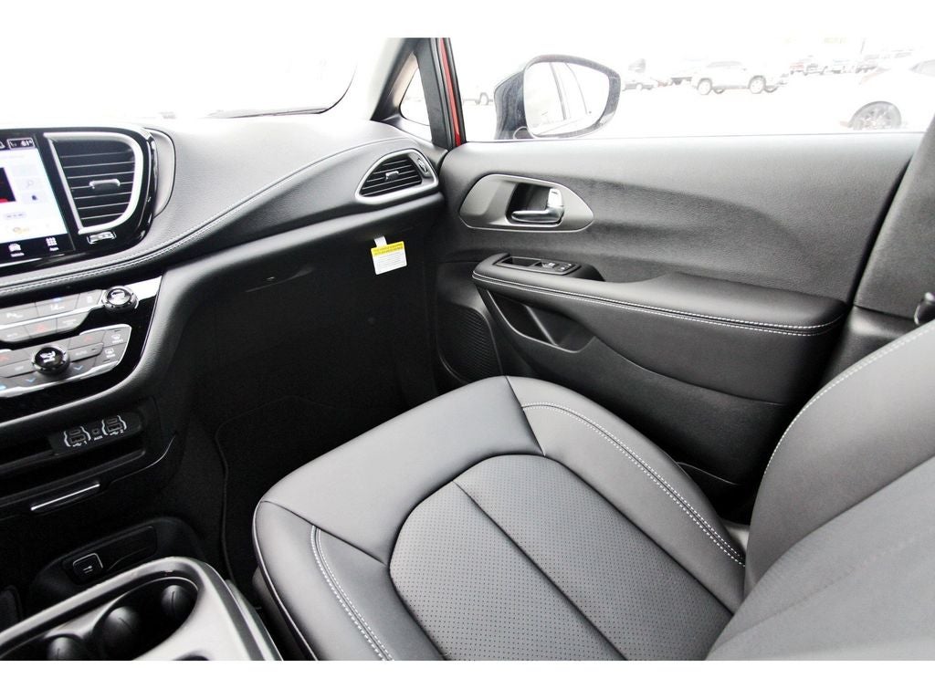 2025 Chrysler Pacifica PACIFICA SELECT
