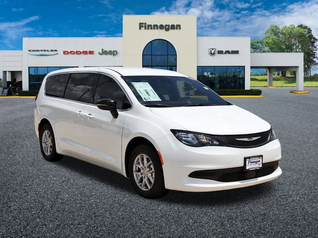 2025 Chrysler Voyager VOYAGER LX