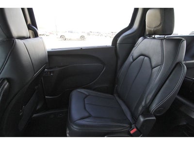 2025 Chrysler Voyager VOYAGER LX