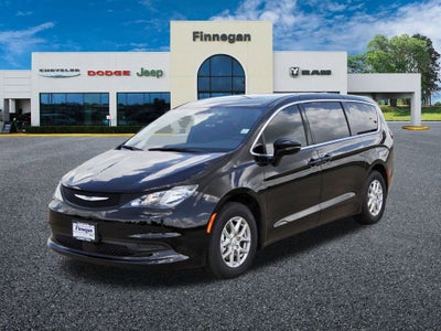 2025 Chrysler Voyager VOYAGER LX