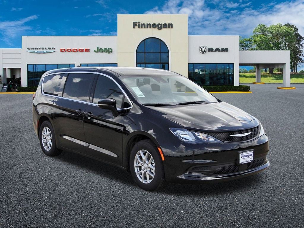 2025 Chrysler Voyager VOYAGER LX