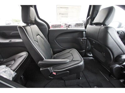 2027 Chrysler Pacifica PACIFICA LIMITED