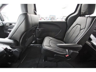 2027 Chrysler Pacifica PACIFICA LIMITED