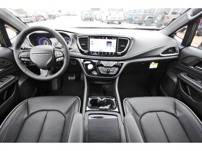 2027 Chrysler Pacifica PACIFICA LIMITED