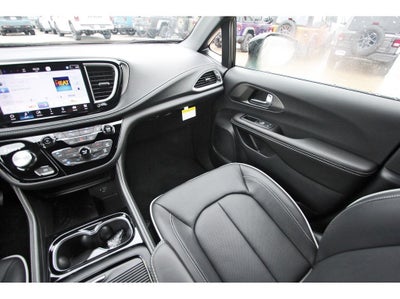 2027 Chrysler Pacifica PACIFICA LIMITED
