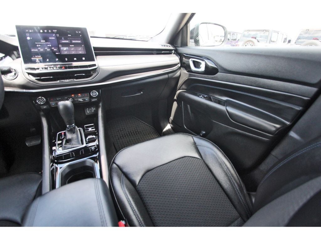 2025 Jeep Compass Latitude ALTITUDE EDITION