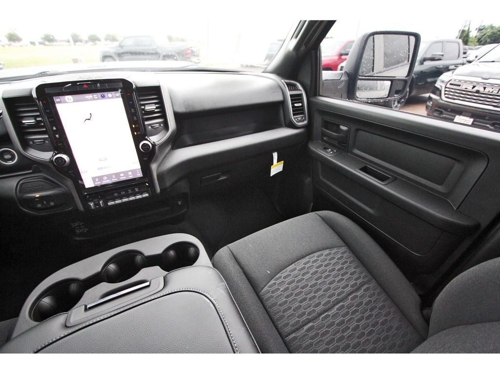 2026 RAM Ram 2500 RAM 2500 BLACK EXPRESS CREW CAB 4X4 6'4' BOX