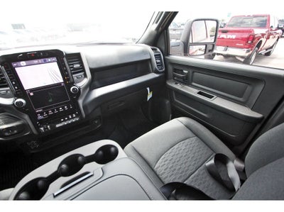 2026 RAM Ram 2500 RAM 2500 BLACK EXPRESS CREW CAB 4X4 6'4' BOX
