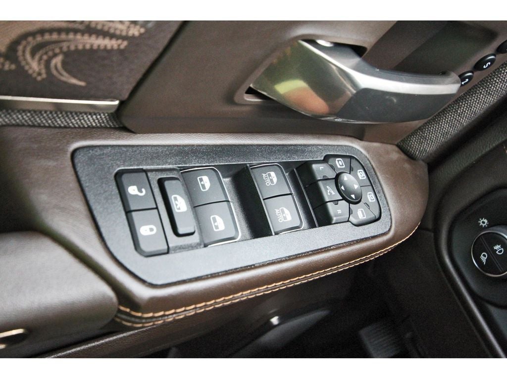 2026 RAM 3500 Limited DUALLY - SUNROOF - 360 CAMERA