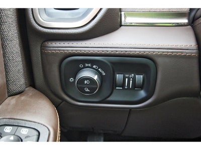 2026 RAM 3500 Limited DUALLY - SUNROOF - 360 CAMERA