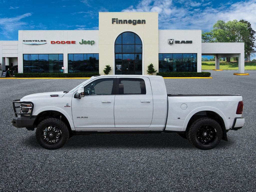 2026 RAM 3500 Limited DUALLY - SUNROOF - 360 CAMERA