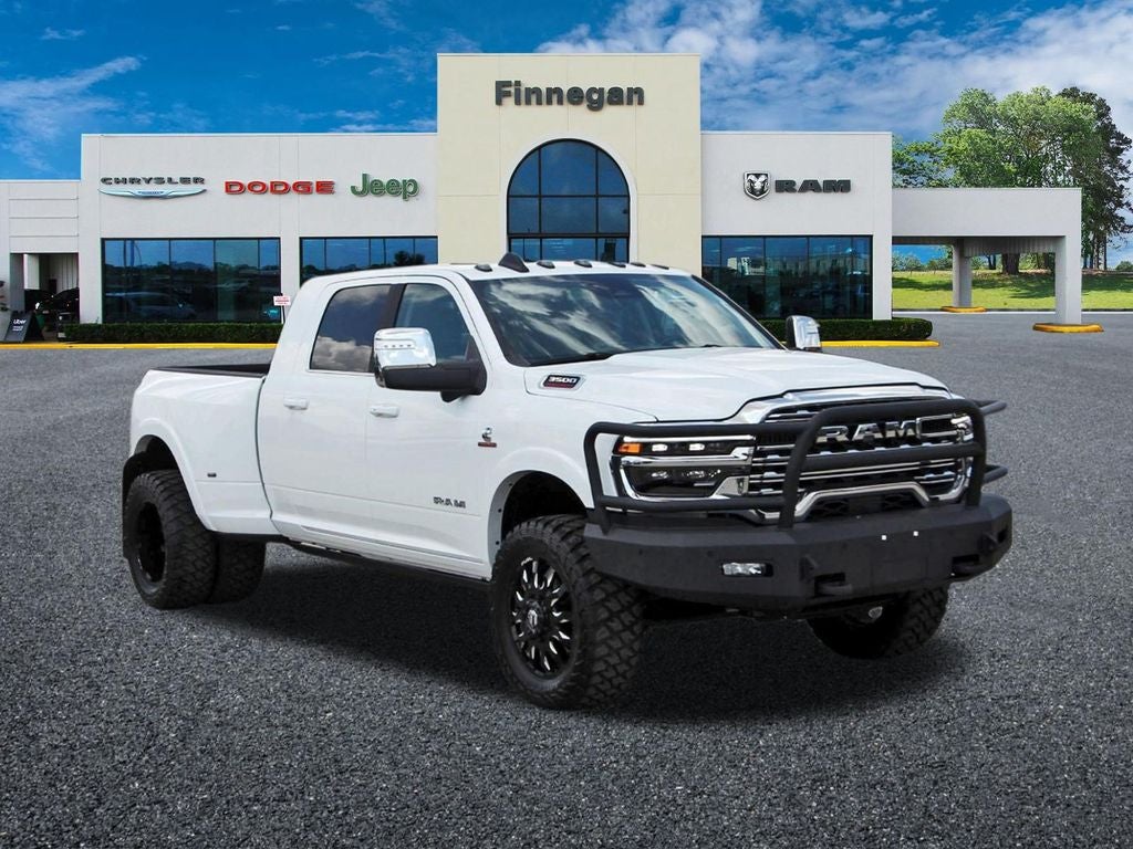 2026 RAM 3500 Limited DUALLY - SUNROOF - 360 CAMERA