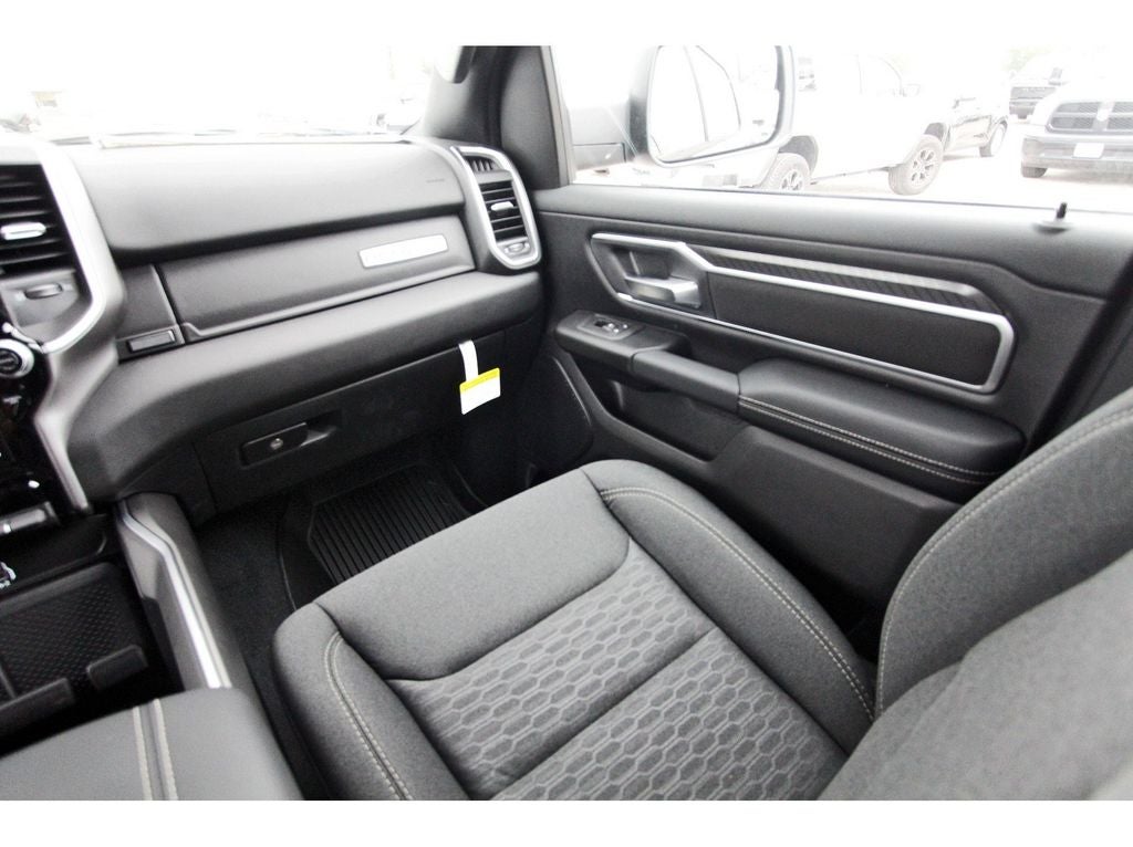 2026 RAM Ram 1500 RAM 1500 LONE STAR CREW CAB 4X2 5'7' BOX