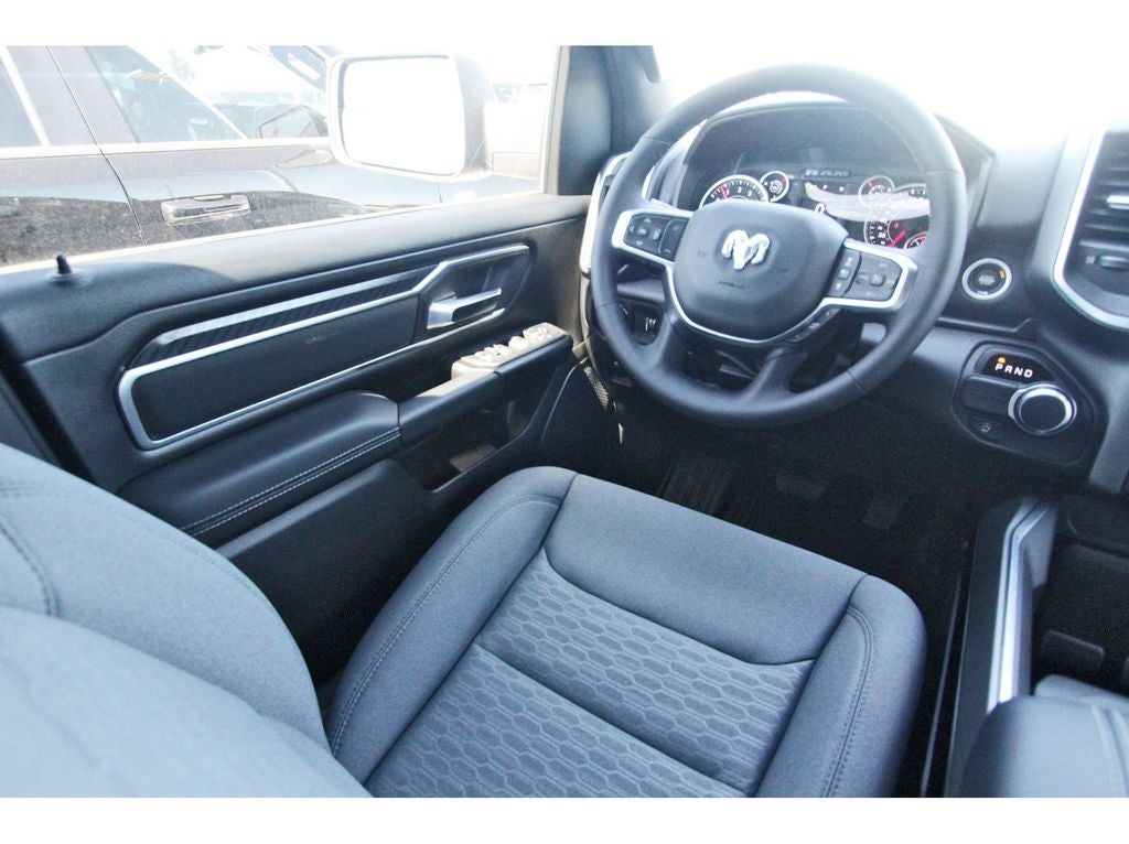 2026 RAM Ram 1500 RAM 1500 LONE STAR CREW CAB 4X2 5'7' BOX